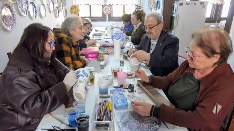 KURSİYERLERİN ARASINDA TEK ERKEK KURSİYERİMİZ