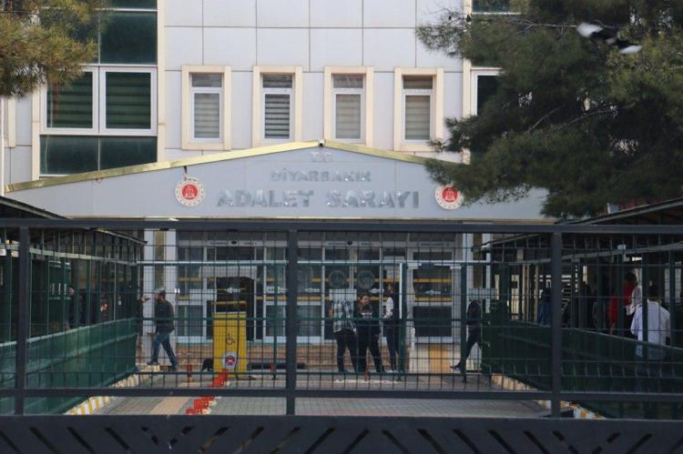 4 KİŞİ TUTUKLANDI