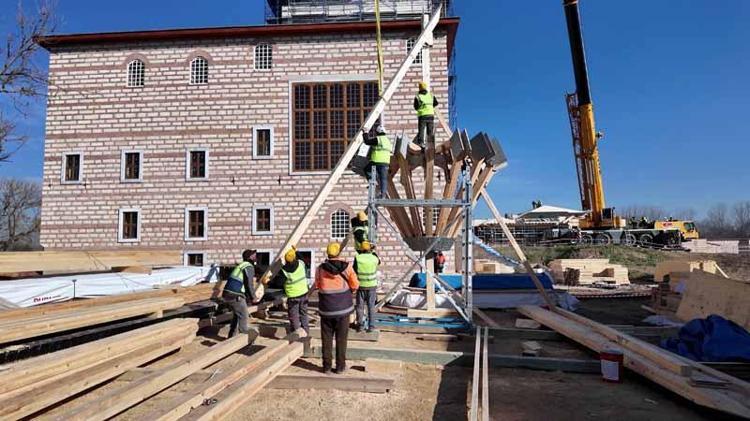 MAHMUDİYE KIŞLASI MÜZE VE KÜTÜPHANEYİ BARINDIRACAK