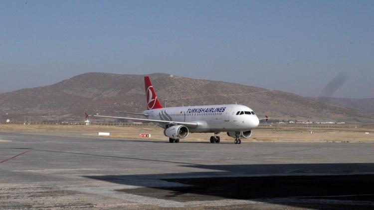 UÇAK SEFERLERİ İPTAL EDİLDİ