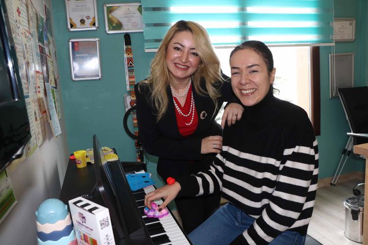 ‘KARİYERİMİ ANNEME BORÇLUYUM’