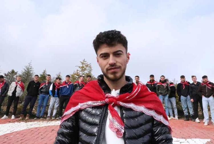 HER ASKER ADAYI NÖBET TUTAR