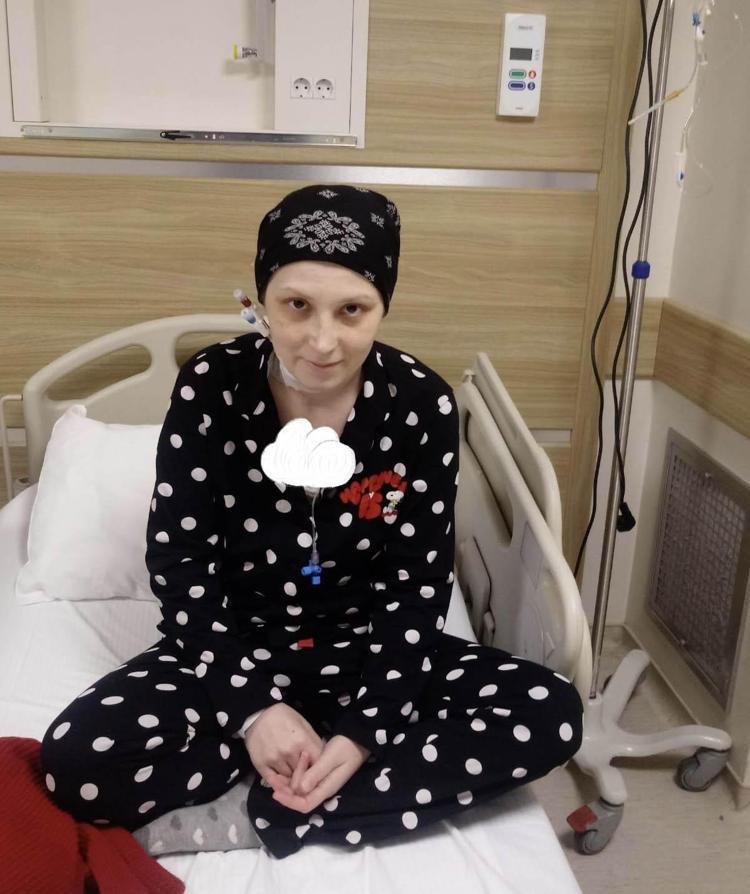 KEMOTERAPİ DÖNEMİNDE AYNALARLA İLİŞKİMİ KESTİM