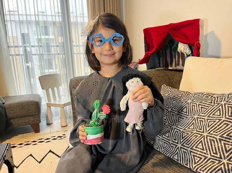 BEBEKLERİMİ KENDİM DİKİYORUM