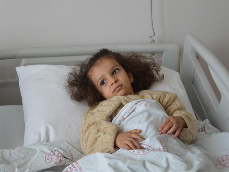 ‘HERKES BİZİM KADAR ŞANSLI OLMAYABİLİR, PARÇACIKLI OYUNCAKLARI ALMAYIN’