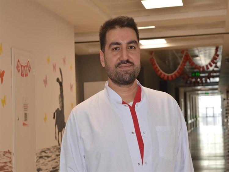 ‘PARÇACIKLI OYUNCAK VERMEYİN’