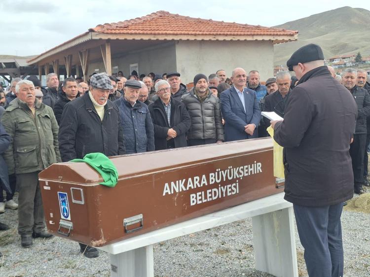 ARKADAN VURMUŞ İKİSİNİ DE