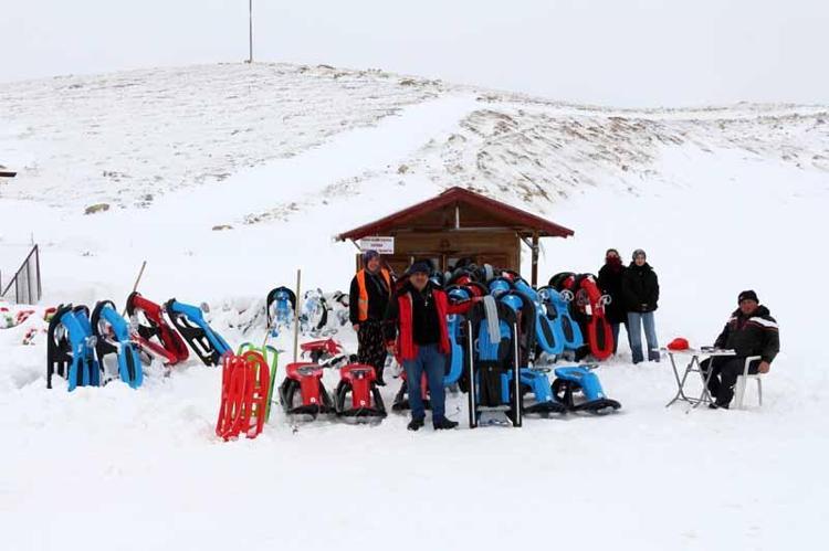 ÇEVRE İLLERDEN ZİYARETÇİ AKINI