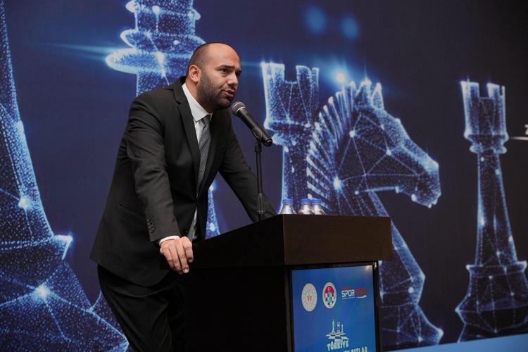 FETHİ APAYDIN: ALTYAPIDAKİ GÜÇ GELECEĞE UMUT VERİYOR