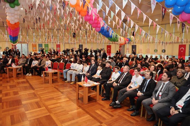 GEÇEN YIL 17 İLÇEDE 100 BİNİ AŞKIN SPORCU KATILDI