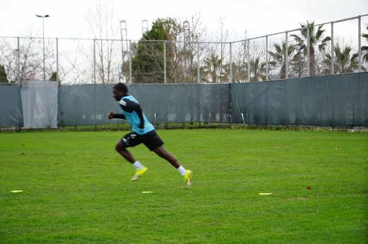 ‘FENERBAHÇE CAMİASI DA YAPTIĞININ YANLIŞ OLDUĞUNU DİLE GETİRMİŞTİR KENDİSİNE’