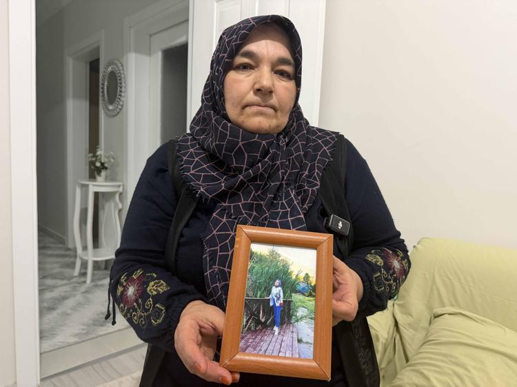 AHSENİ HASTANEDE TANIYAMADIM