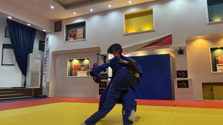 ‘ABLAM SAYESİNDE JUDOYA BAŞLADIM’