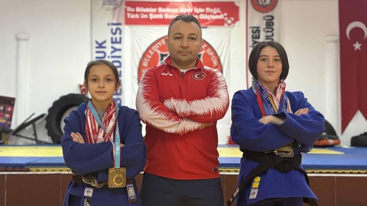 AHMET KOÇYİĞİT: BİREYSEL SPORLARA DAHA ÇOK KATKI İSTİYORUZ