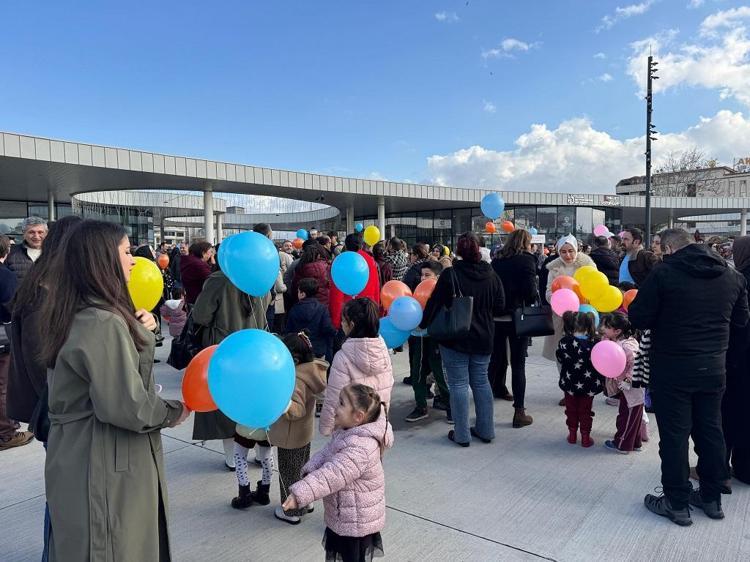 ‘BU MUTLULUĞU YAŞAMAYA GELMİŞLER’