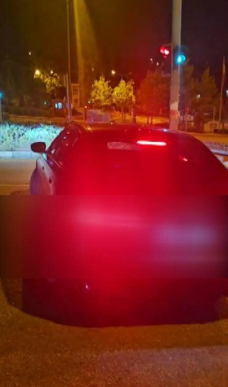 TRAFİKTEKİ ARAÇLARIN GEÇİŞİNİ ENGELLEDİĞİ BELİRLENDİ