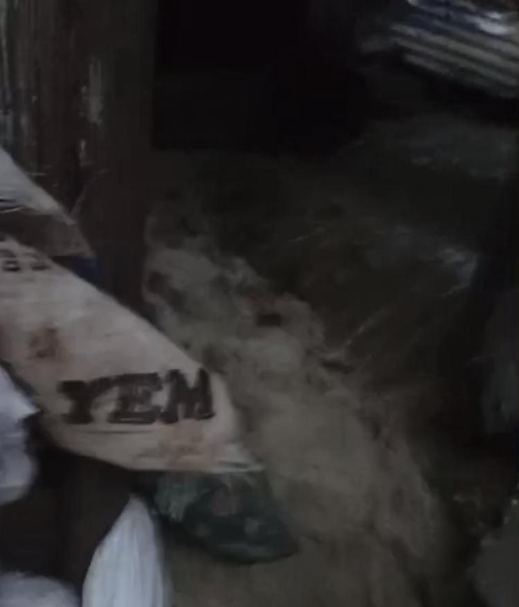 AĞAÇLAR DEVRİLDİ, YOLLAR KAPANDI