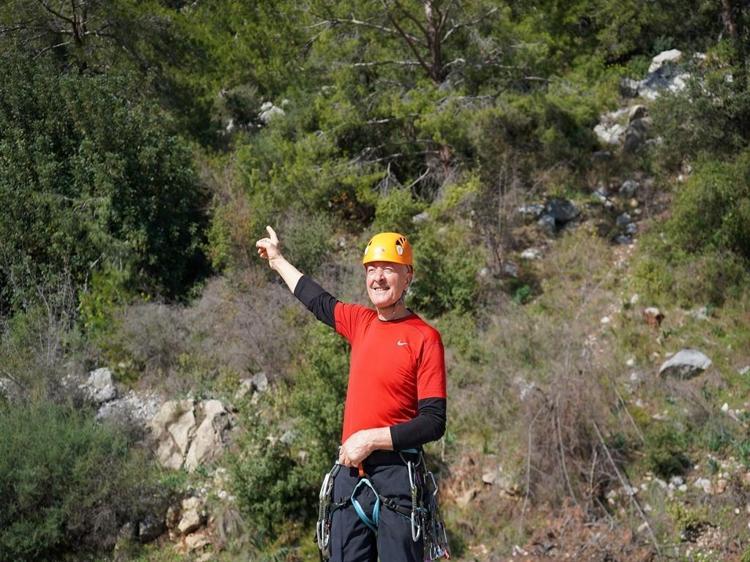 FEDERASYON EĞİTİMLERİYLE ANTRENÖRLÜĞE ADIM ATTI