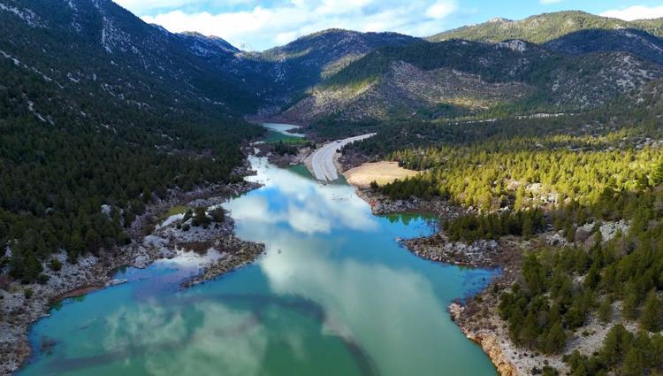 EV VE TARIM ARAZİLERİNİ SU BASTI