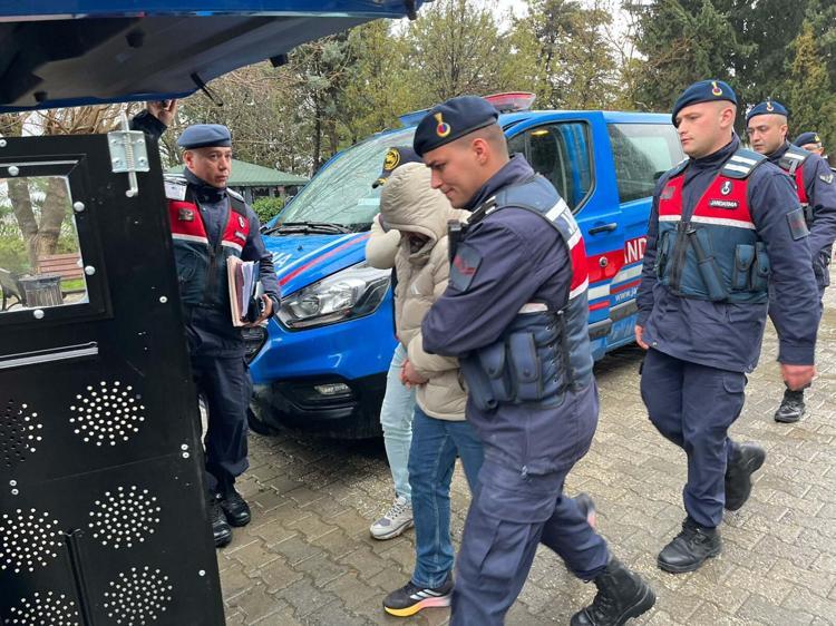 ARABAYLA GEÇEBİLECEĞİMİ DÜŞÜNDÜM