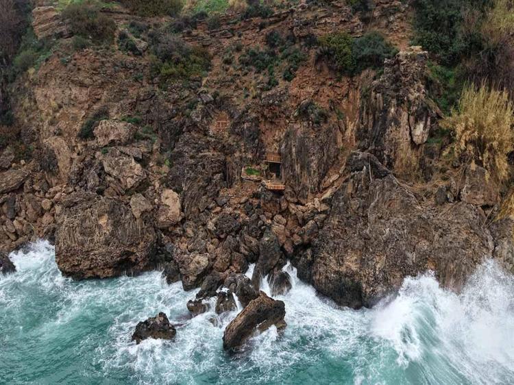 LARADA DA BENZER YAPI