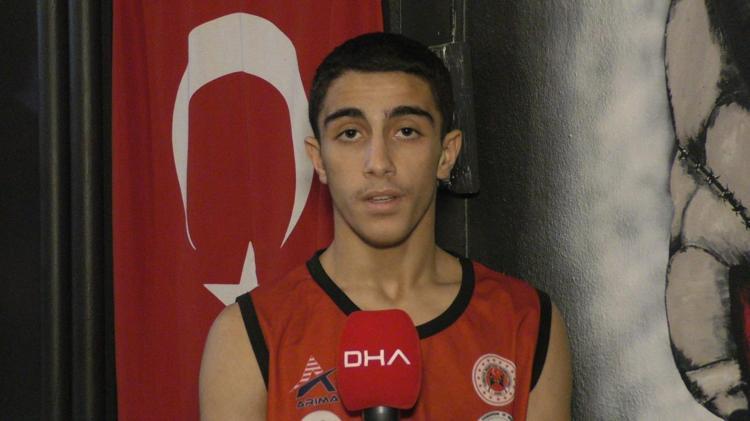 BURADA AHLAKI VE SAYGIYI DA ÖĞRENİYORUZ