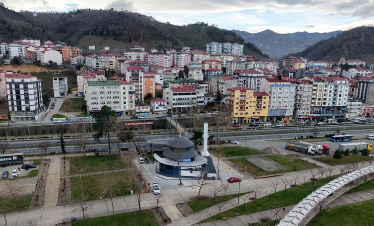 SAHİL KESİMİNDE BÖYLE BİR CAMİ YOK