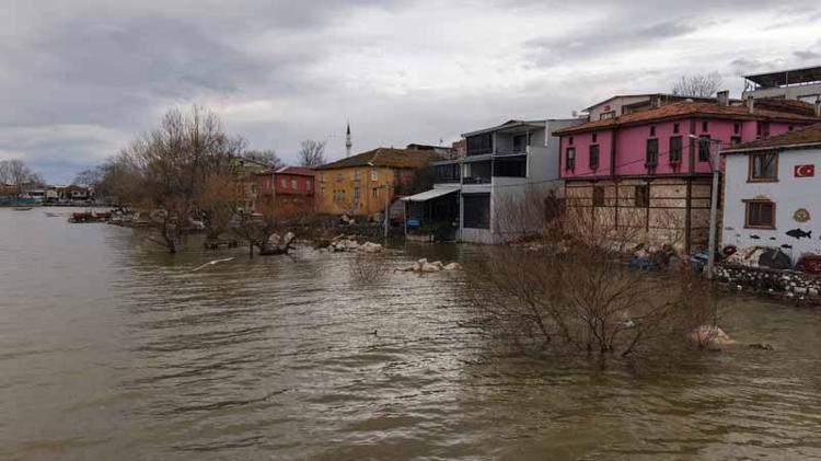 ‘SU KALİTESİ SIKINTIYA GİREBİLİR’