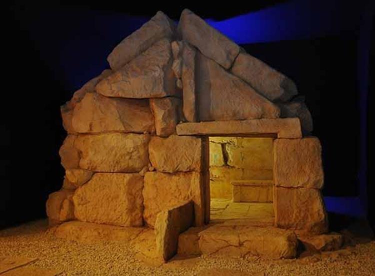 40 YILINI ELMALIYA VERİYOR