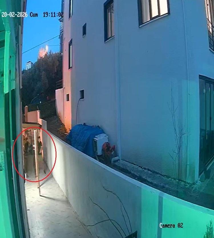 JANDARMA GÜÇLÜKLE AYIRDI