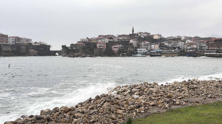 TEKNELER KARADENİZE AÇILAMADI