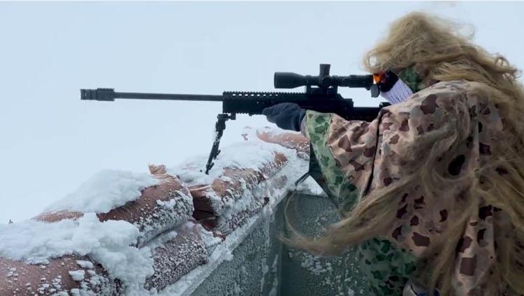 ‘AYAKLARINA TAŞ DEĞMESİN’