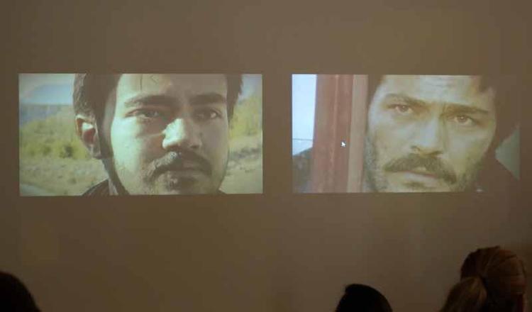 KIRMIZI KAMYON İÇİN 45 DAKİKA YOL GİTTİLER