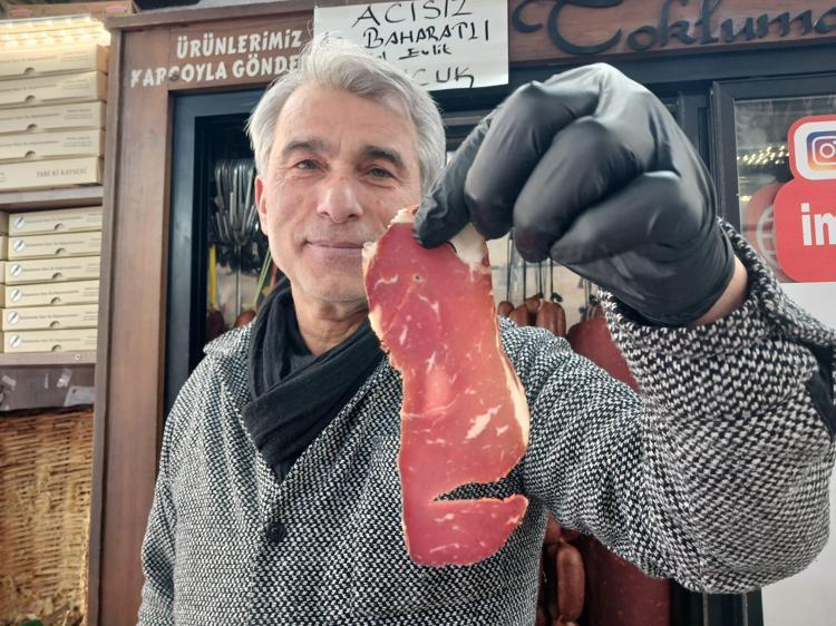 ‘İFTAR SOFRALARIMIZIN VAZGEÇİLMEZİ PASTIRMADIR’