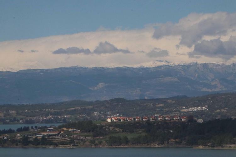 YAĞIŞIN DÜŞTÜĞÜ YERDE SUYU MUHAFAZA ETMELİYİZ