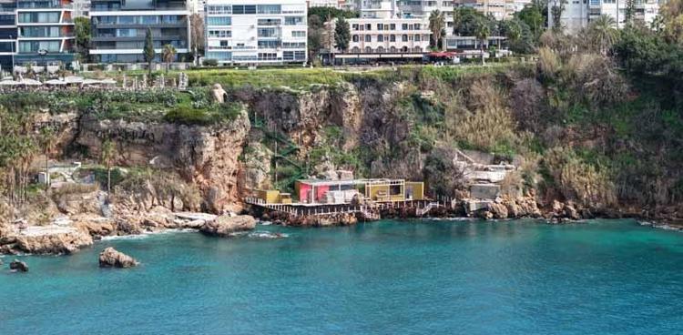 ‘FALEZLER YAPILAŞMAYA KAPALI’