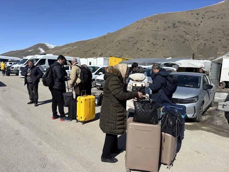 GELİŞMELERİ ENDİŞEYLE TAKİP EDİYORUZ