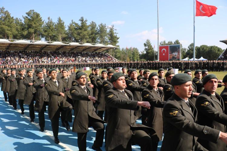 DİPLOMALARI VERİLDİ