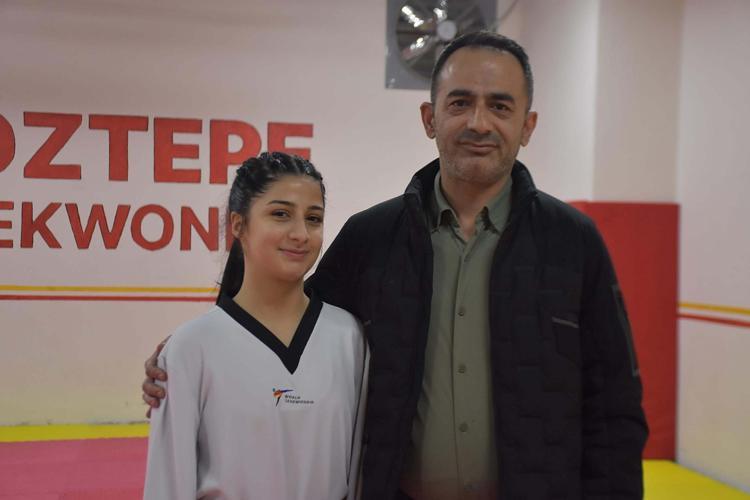 HER ZAMAN ARKASINDAYIZ