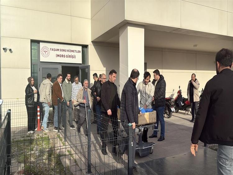 X-RAY CİHAZININ BAŞINDA GÖREVLİ YOKMUŞ