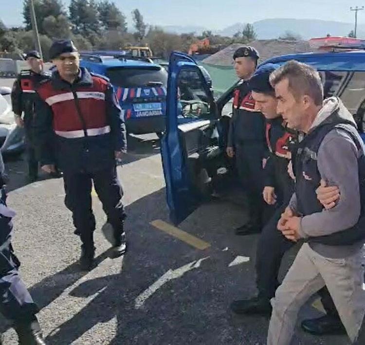 ÖLDÜĞÜNÜ BİLSEYDİM BEN DE CANIMA KIYARDIM