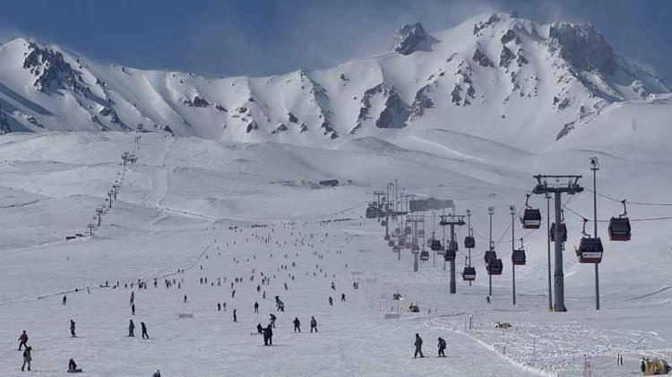 SEZON NİSANA UZATACAK BEKLENTİSİ