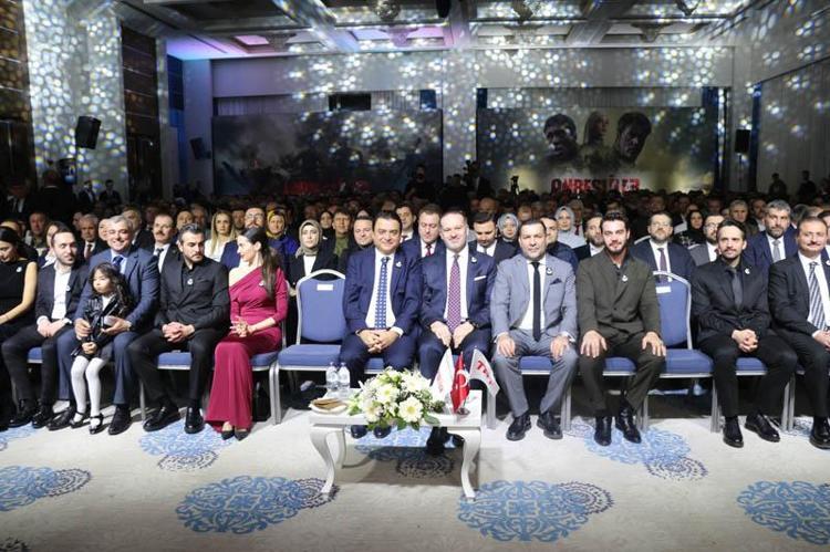 ‘BU HİKAYE MÜBAREK KANLARIYLA BİR MİLLETE CAN VERENLERİN HİKAYESİDİR’