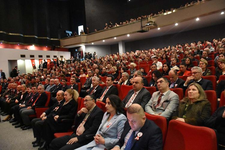 DESTANSI BİR MÜCADELE