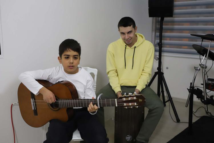 SIRADIŞI ÇOCUKLAR 18 NİSANDA İLK BÜYÜK KONSERİNİ VERECEK