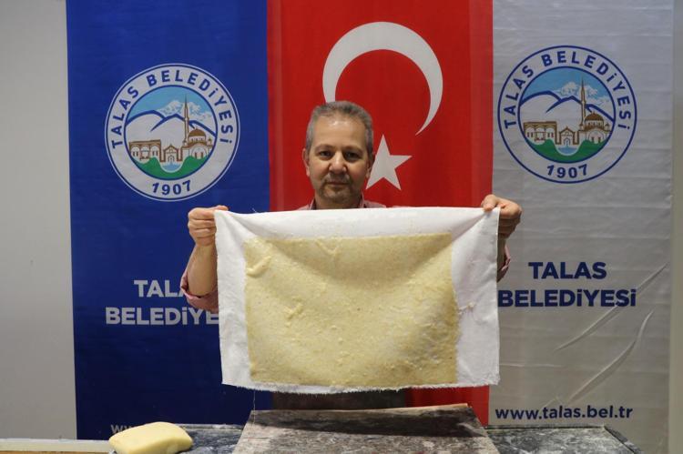 ‘BİN YIL YAŞAYACAK KAĞITLAR ÜRETİYORUZ’