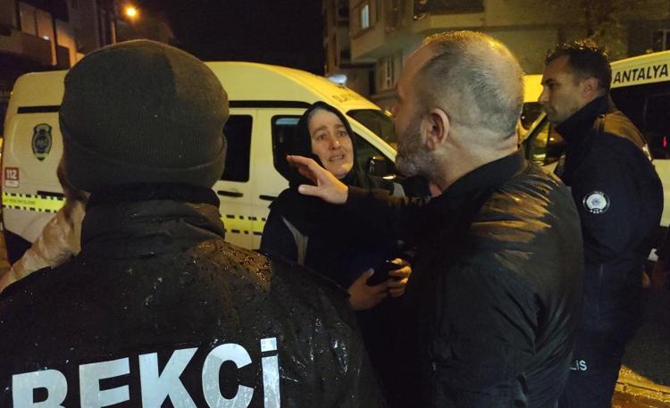 ANNE VE BABASI FENALIK GEÇİRDİ