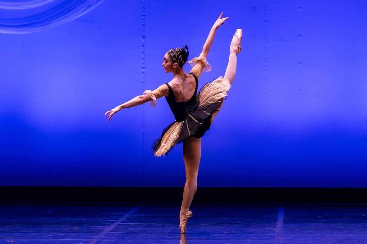 ANNEMİ GURURLANDIRIYORUM