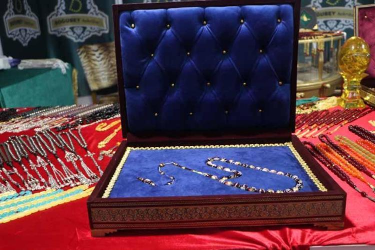 ‘MEZAT DENİNCE İLK AKLA TESPİH GELMESİN’