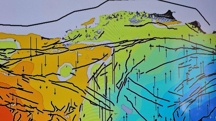 ‘DOĞU ANADOLU İLE KUZEY ANADOLU FAYI BİRLEŞEBİLİR’